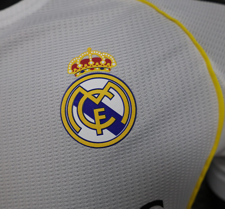 Replica camiseta Real Madrid 2025 2026