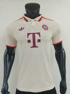 Replica Camiseta Bayern trebol Player