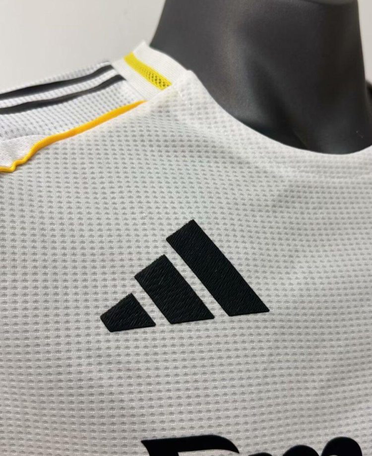 RM PLayer version Logo adidas